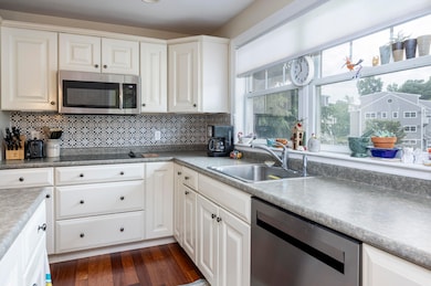 42 Walnut St unit 10, Old Orchard Beach, ME 04064 - photo 3