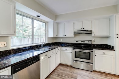 14922 Dunvegan Ct, Silver Spring, MD 20906 - photo 7