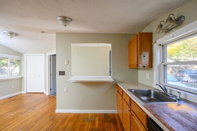 39 Pine Cliff Rd, East Weymouth, MA 02189 - photo 4