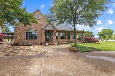 2115 W Baldridge St, Ennis, TX 75119 - photo 2