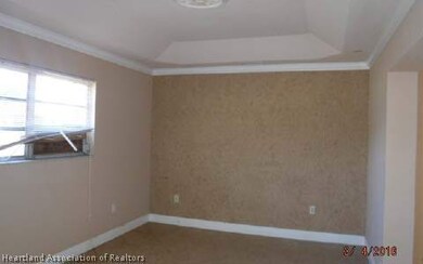 200 S Magnolia Ave, Lake Placid, FL 33852 - photo 2