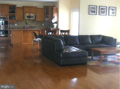 22304 Lost Branch Cir, Ashburn, VA 20148 - photo 7