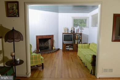 1208 Saint Andrews Way, Baltimore, MD 21239 - photo 6