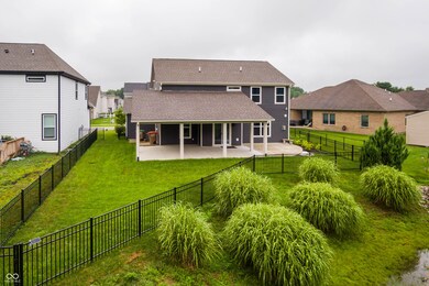 2736 Victory Dr, Columbus, IN 47203 - photo 7