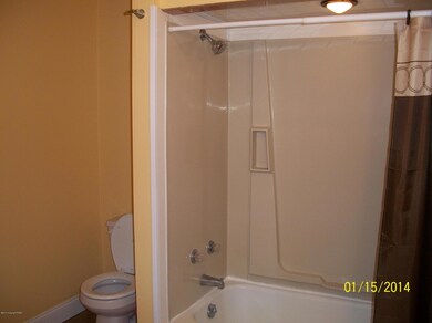 626 King St, Stroudsburg, PA 18360 - photo 7