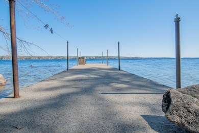 Concrete pier