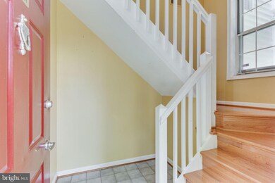 9921 Oakton Terrace Rd, Oakton, VA 22124 - photo 6