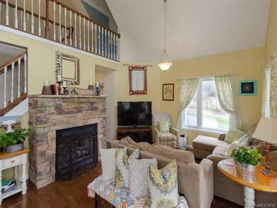 266 Dogwood Cir, Burnsville, NC 28714 - photo 2