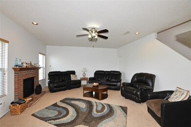 3160 Hemlock St, Whiteland, IN 46184 - photo 4