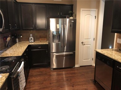 9053 Meadow View Dr, Shawnee, KS 66227 - photo 6