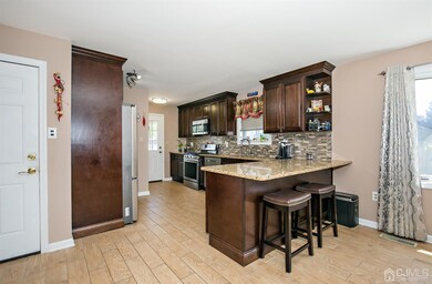 Updated Kitchen Breakfast bar