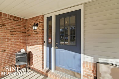 4220 E Surrey Ln, Fort Gratiot Township, MI 48059 - photo 2