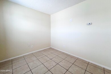 1757 E Harvard St unit 3, Phoenix, AZ 85006 - photo 3