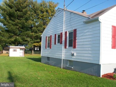 460 3rd St, Taneytown, MD 21787 - photo 4