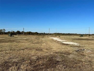 41500 Wolverine Rd, Shawnee, OK 74804 - photo 3