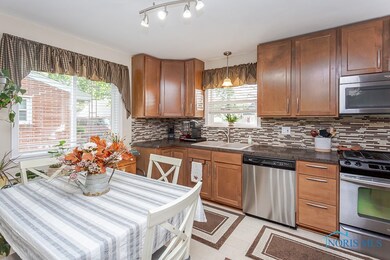 Kitchen/dining