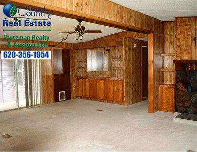 201 S Lincoln St, Hugoton, KS 67951 - photo 2