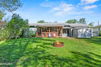 110 Maple Grove Dr-Done07