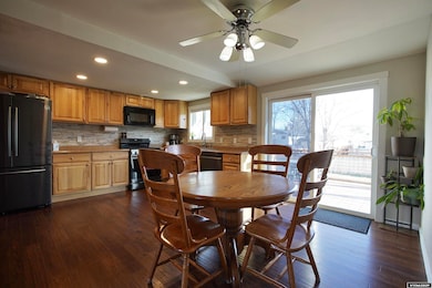 215 Aster St, Casper, WY 82604 - photo 7