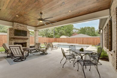 10010 Chevy Chase Dr, Houston, TX 77042 - photo 5