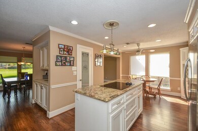 7211 Creek Crest Dr, Houston, TX 77095 - photo 5