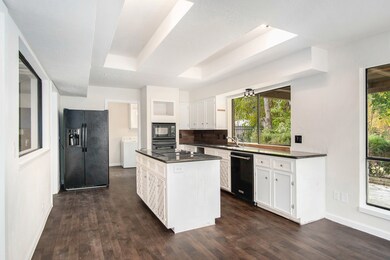 7935 Green Lawn Dr, Houston, TX 77088 - photo 2