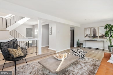 18473 Stone Hollow Dr, Germantown, MD 20874 - photo 4