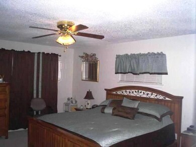 3807 Highweed Dr, Horizon City, TX 79928 - photo 6