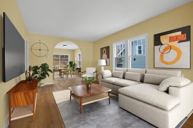 Maple_St_W_1120_-_Virtual_Staging-1