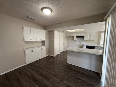 250 N Bryan Cir, Mesquite, TX 75149 - photo 7