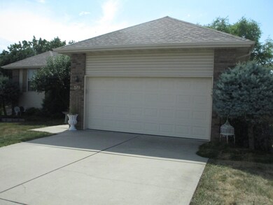 571 S. Carriage Crossing, NX 072