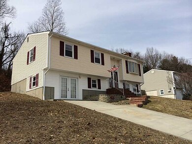 32 Steven Dr, West Warwick, RI 02893 - photo 2