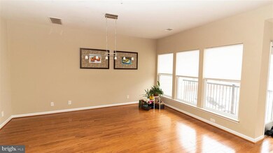 2986 Rittenhouse Cir unit 18, Fairfax, VA 22031 - photo 6