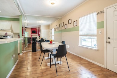 8350 Savannah Trace Cir unit 1804, Tampa, FL 33615 - photo 2