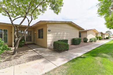 10729 W Santa fe Dr, Sun City, AZ 85351 - photo 7