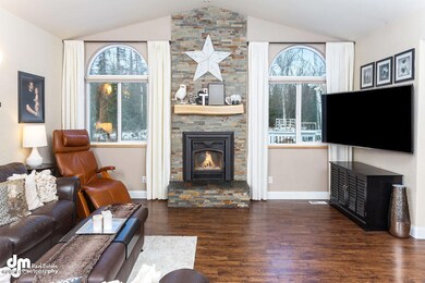 Living Room_DMD_4321-SMALL