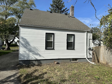 9608 Minock St, Detroit, MI 48228 - photo 3