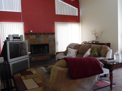 Living room w. Fireplace