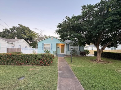 unlisted-address, Saint Petersburg, FL 33705 - photo 2