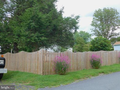 33 S Oller Ave, Waynesboro, PA 17268 - photo 3