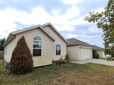 334 W Summit St (4)