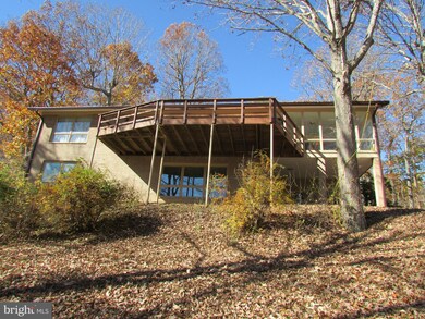 261 Lakeside Dr, Harpers Ferry, WV 25425 - photo 5