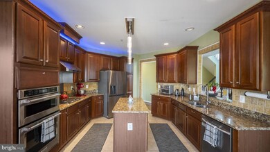 23156 Arora Hills Dr, Clarksburg, MD 20871 - photo 3