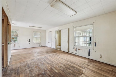 2402 N 16th St unit ALSO COMMERCIAL And, Orange, TX 77630 - photo 7