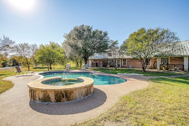 1390 Mary Dr, Weatherford, TX 76085 - photo 3