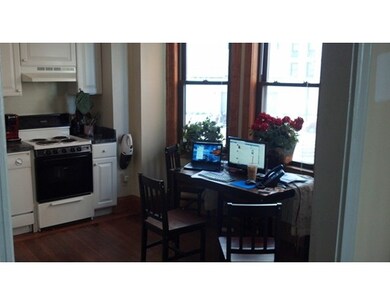 146 Smith St unit 4, Roxbury Crossing, MA 02120 - photo 3