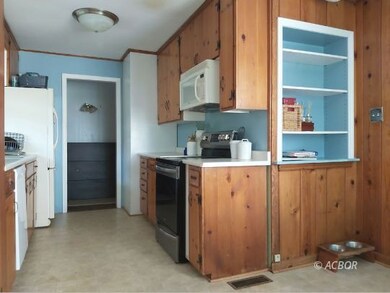 Upper Apartment