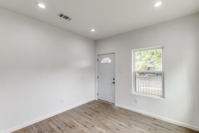 2604 E 12th St, Fort Worth, TX 76111 - photo 4