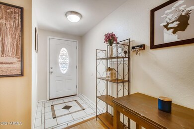 2112 N Comanche Dr Chandler AZ - Web Qua