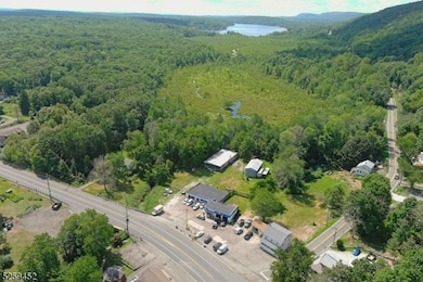 196 W Owassa Turnpike, Newton, NJ 07860 - photo 2